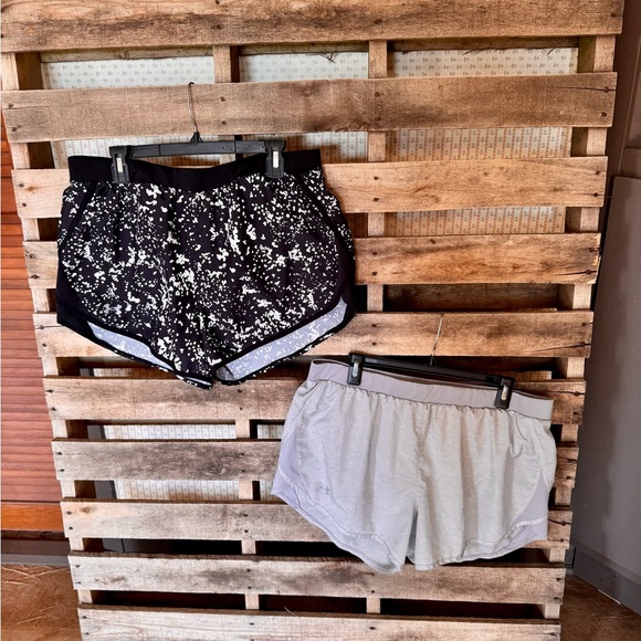 Under Armour Black and Gray Athletic Shorts - Picture 1 of 6